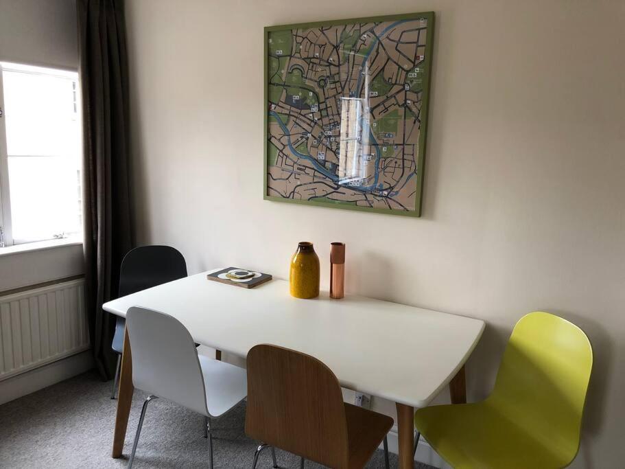 Апартаменты **Spotless, Bright 2 Double Bed, Period Features** Бат Экстерьер фото